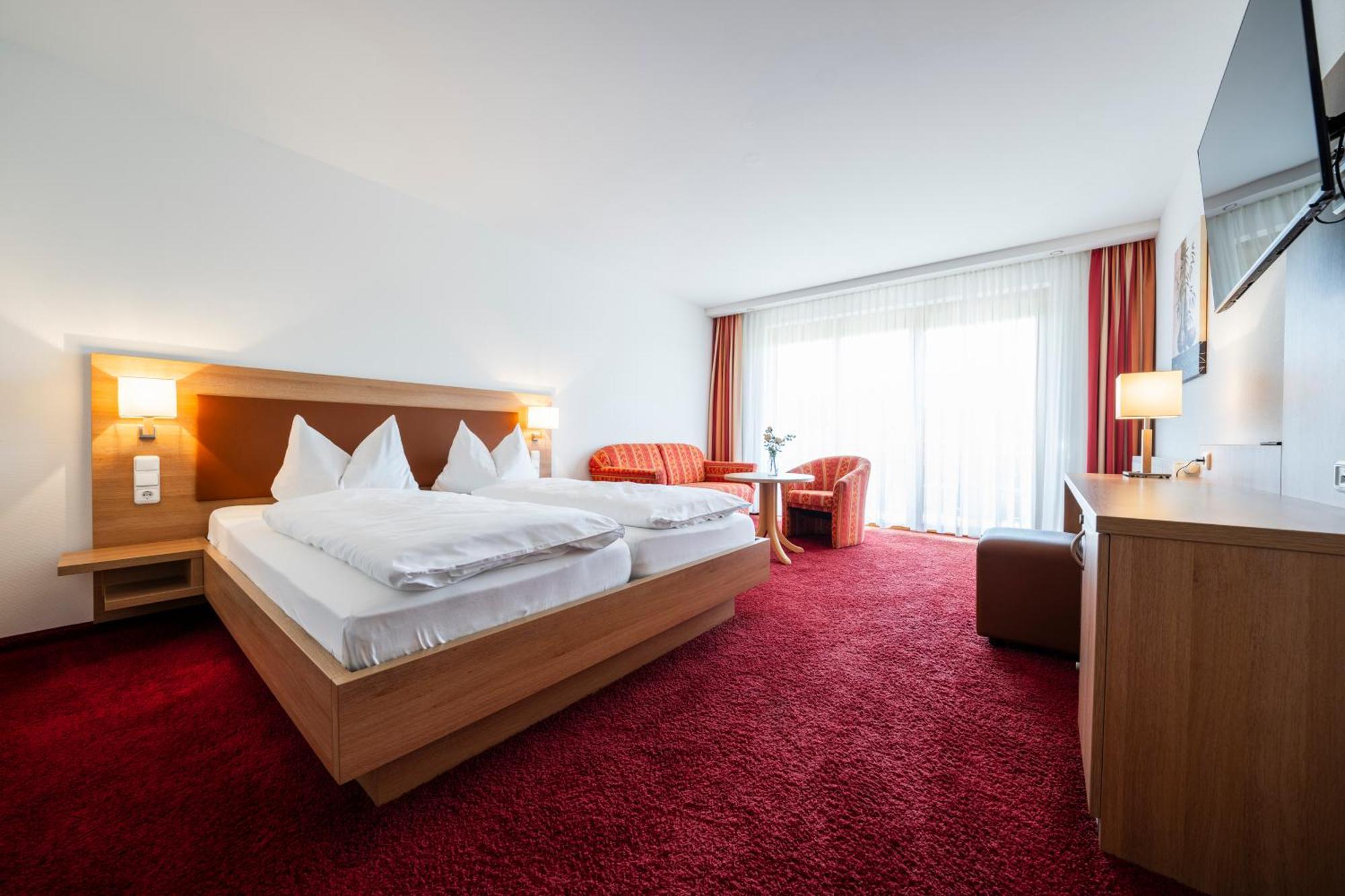 Hotel-Gasthof Rose Oberkirch  Exterior photo