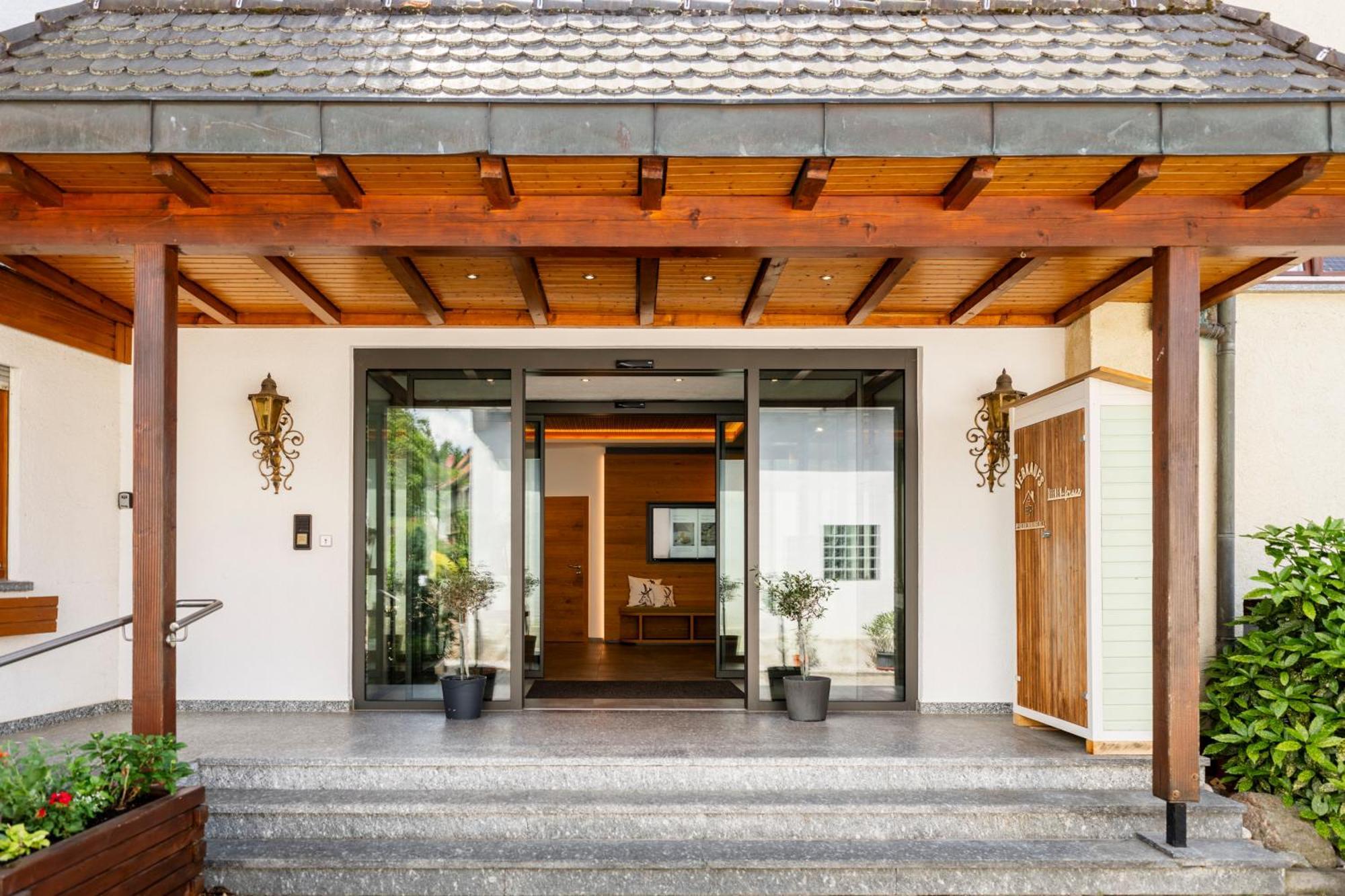 Hotel-Gasthof Rose Oberkirch  Exterior photo