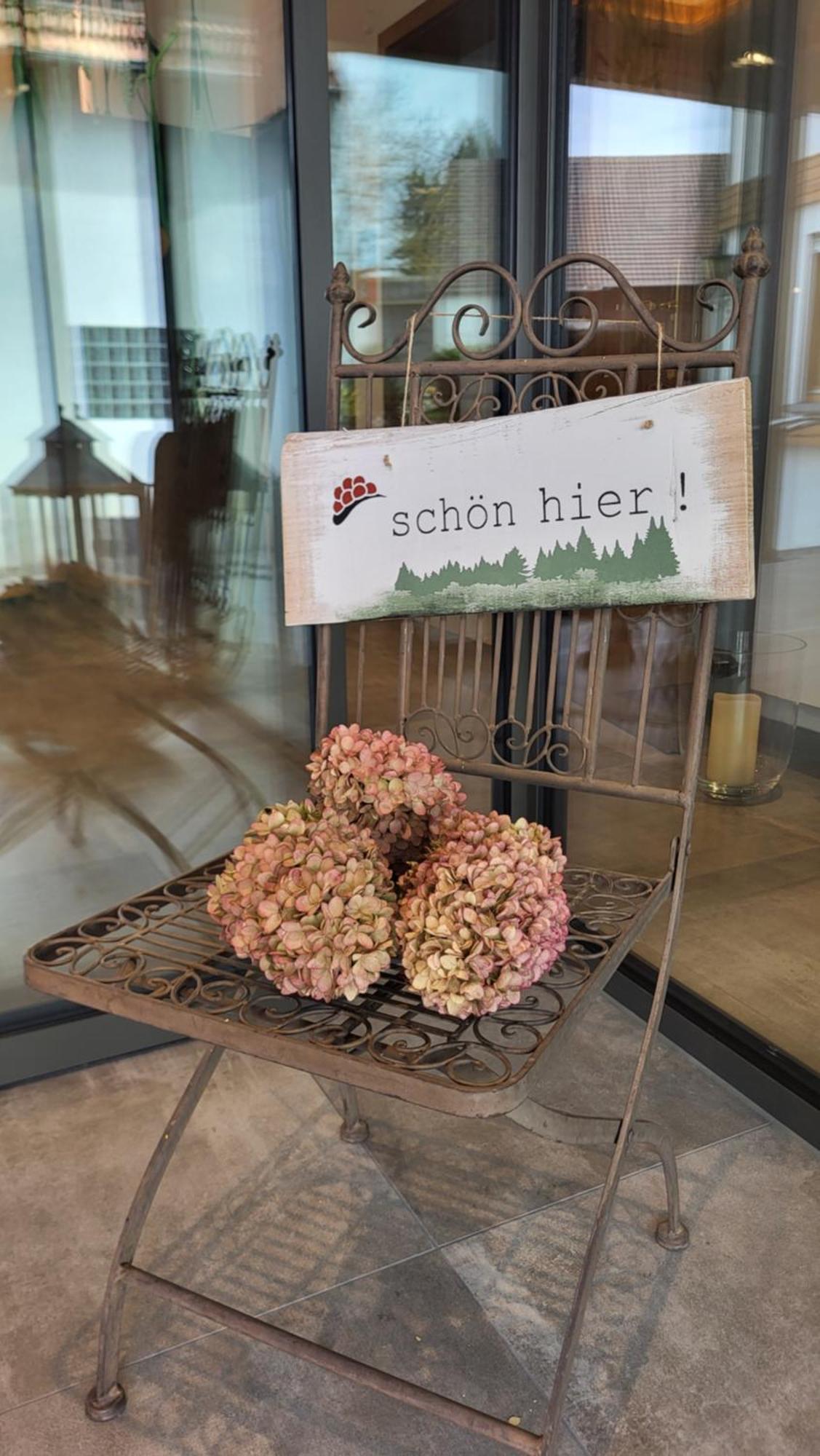 Hotel-Gasthof Rose Oberkirch  Exterior photo